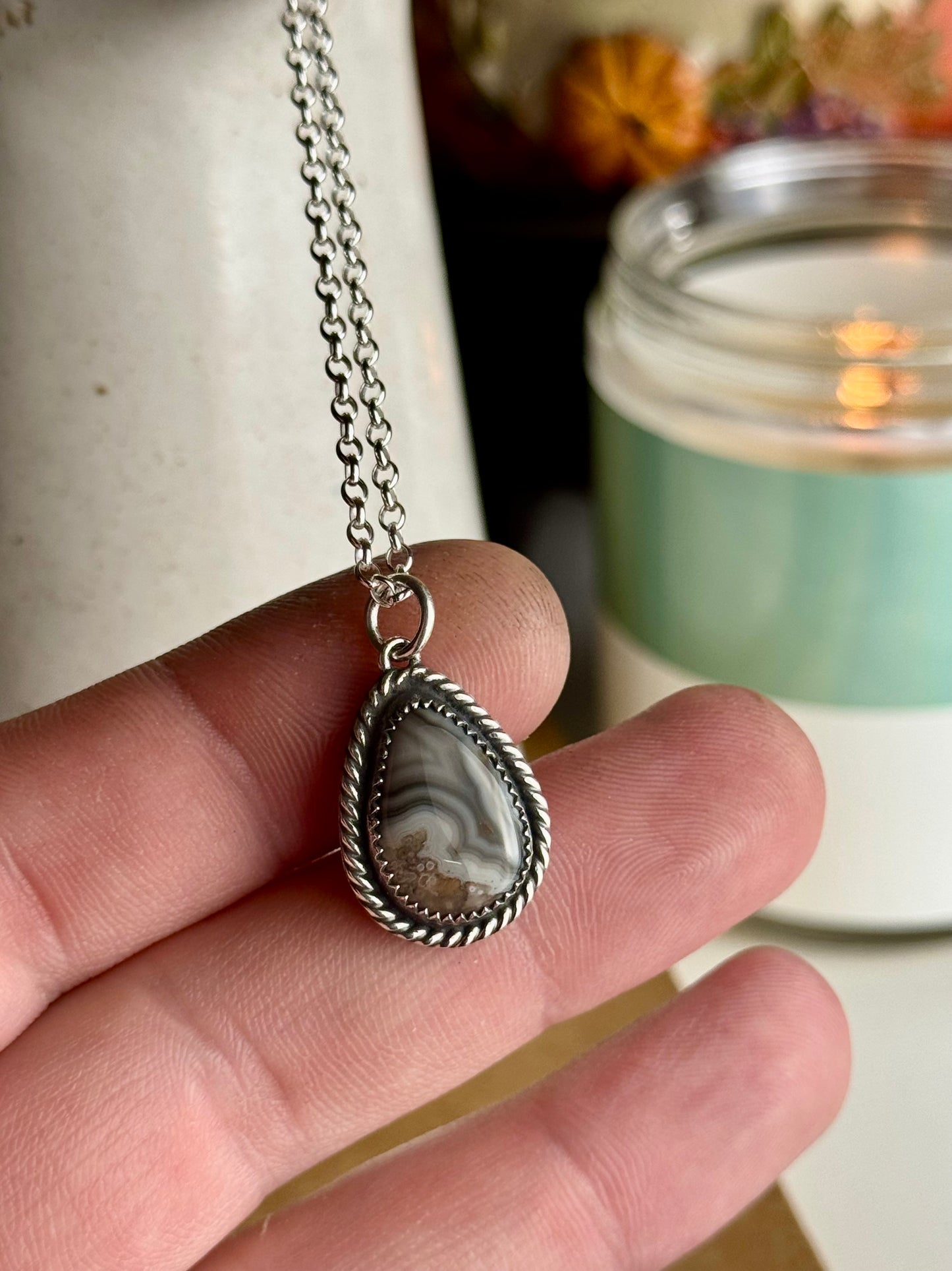 Dainty Grey Kentucky Agate Necklace 18” Chain