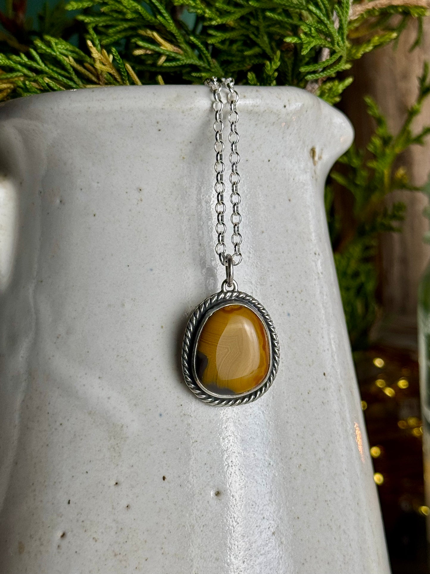 Yellow KY Agate Necklace Twisted Accent