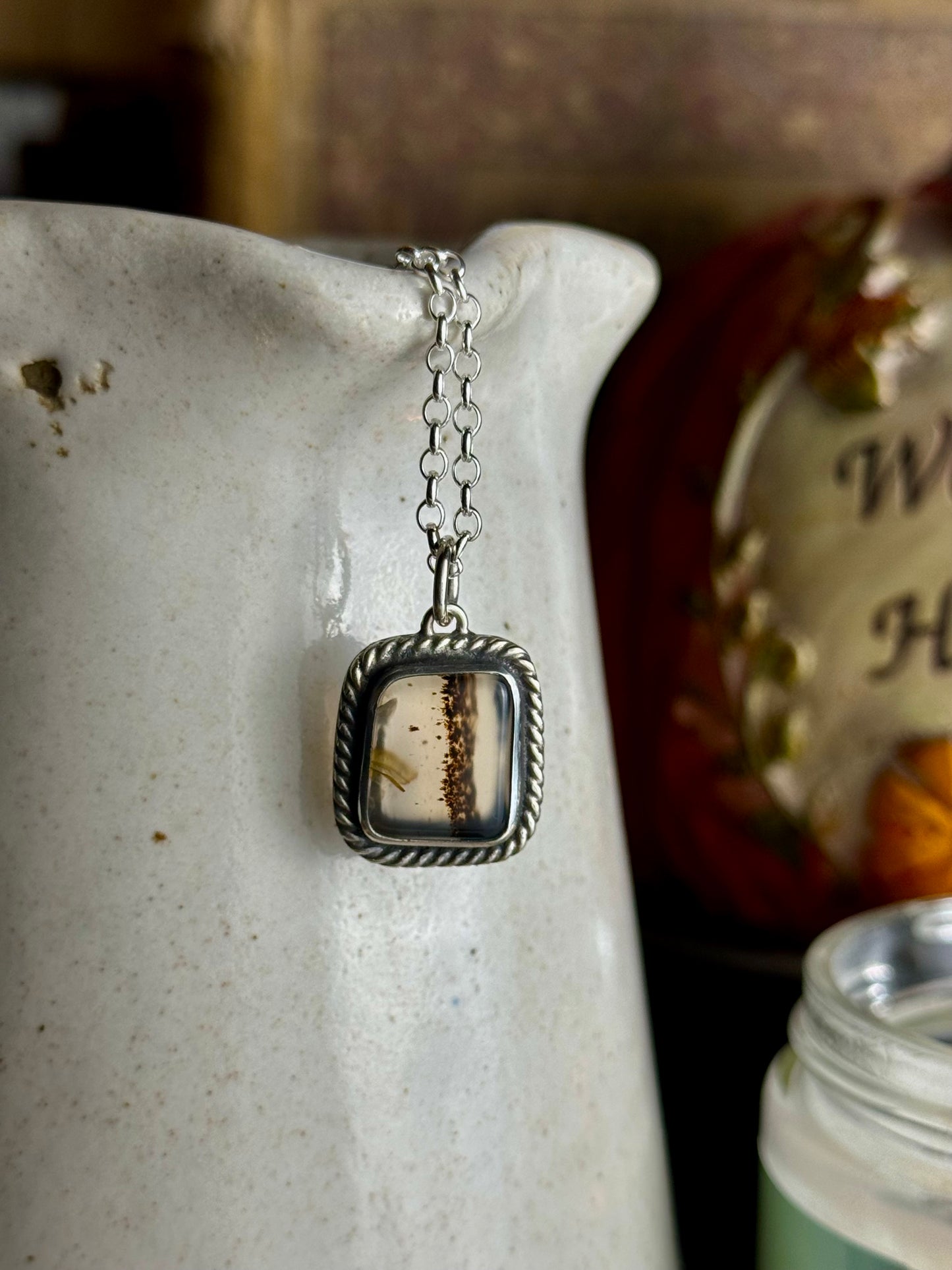 Dainty Montana Agate Necklace 18” Chain