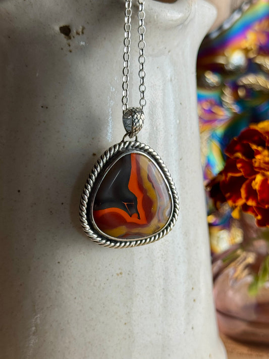 Large Red and Black Kentucky Agate Twisted Accent