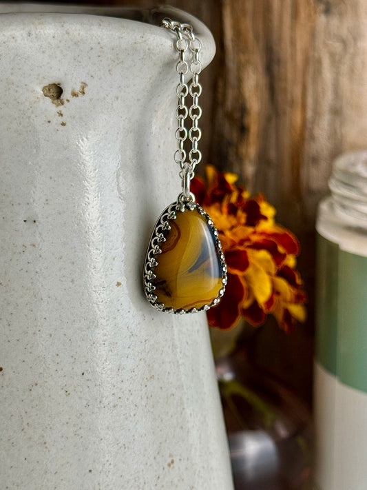 Yellow Kentucky Agate Necklace