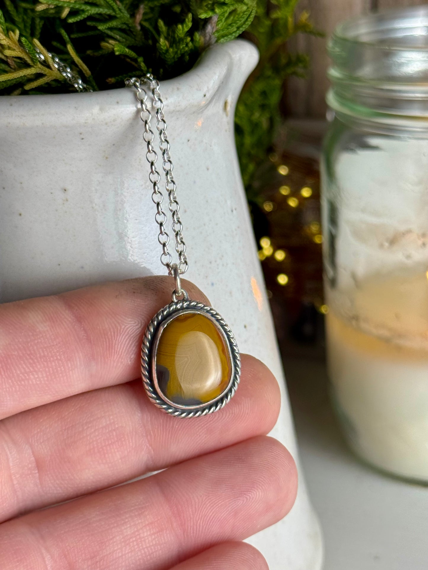 Yellow KY Agate Necklace Twisted Accent