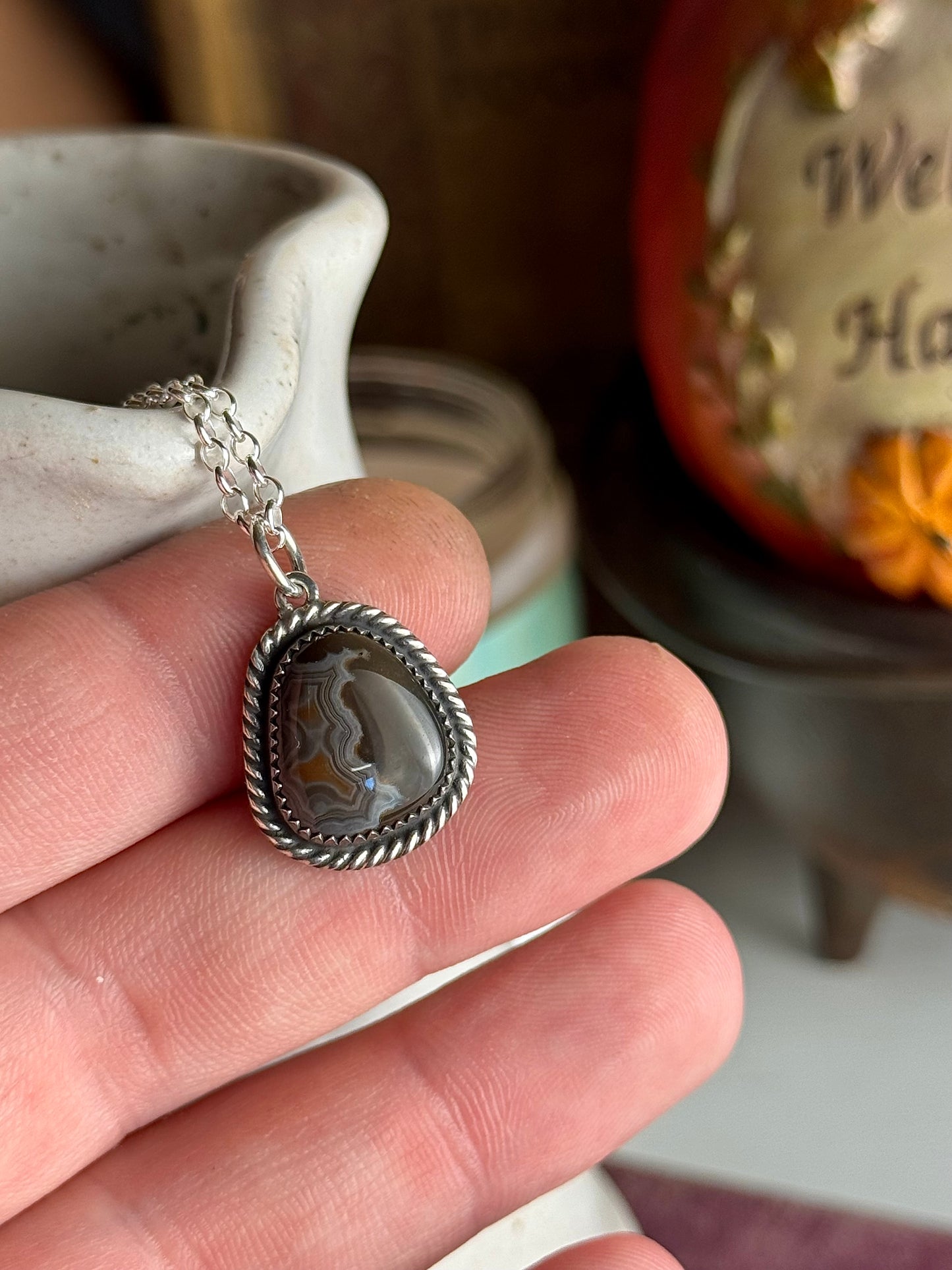 Dainty Kentucky Agate Necklace 18” Chain