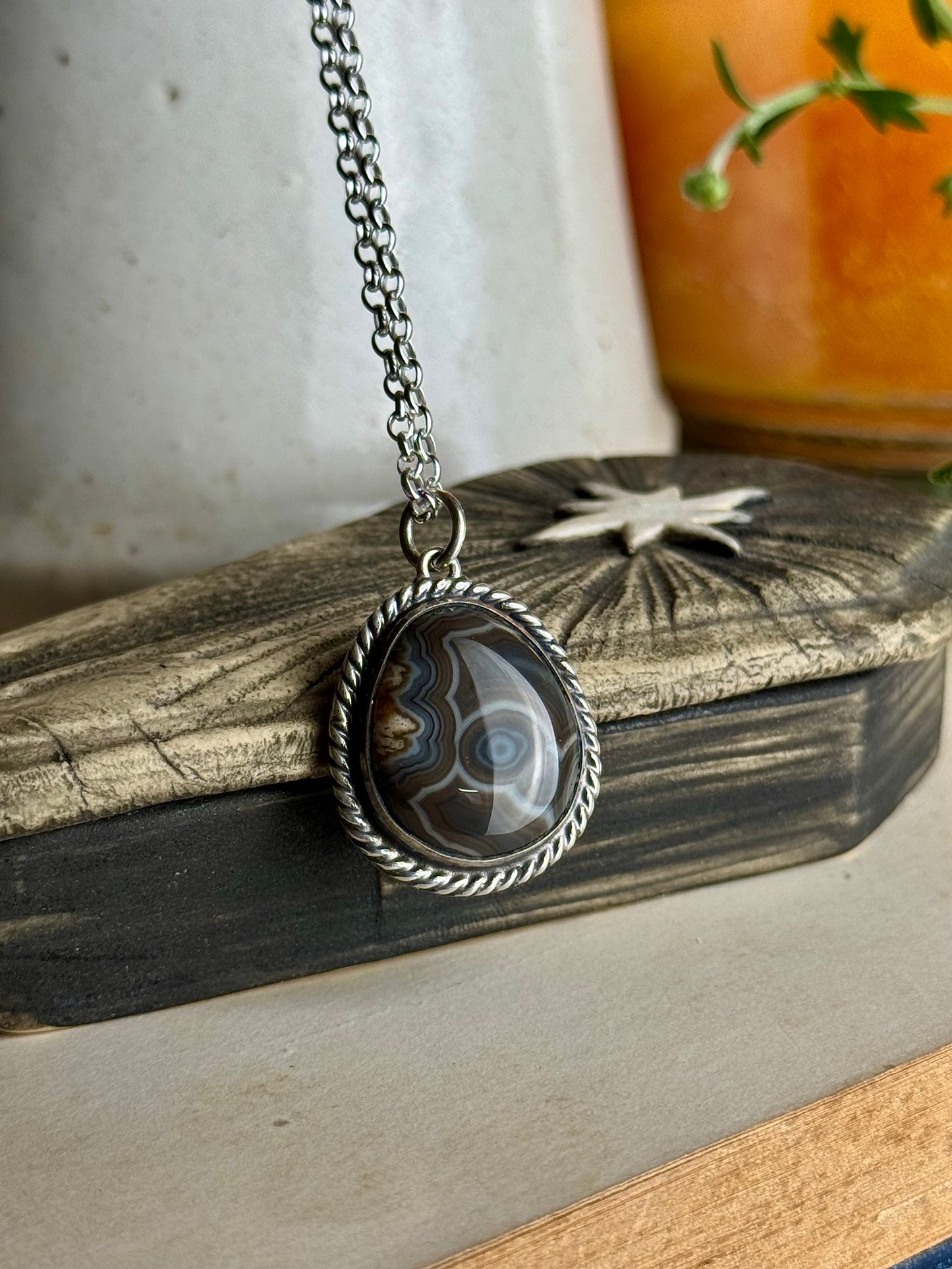 Brown and Grey KY Agate with Eye