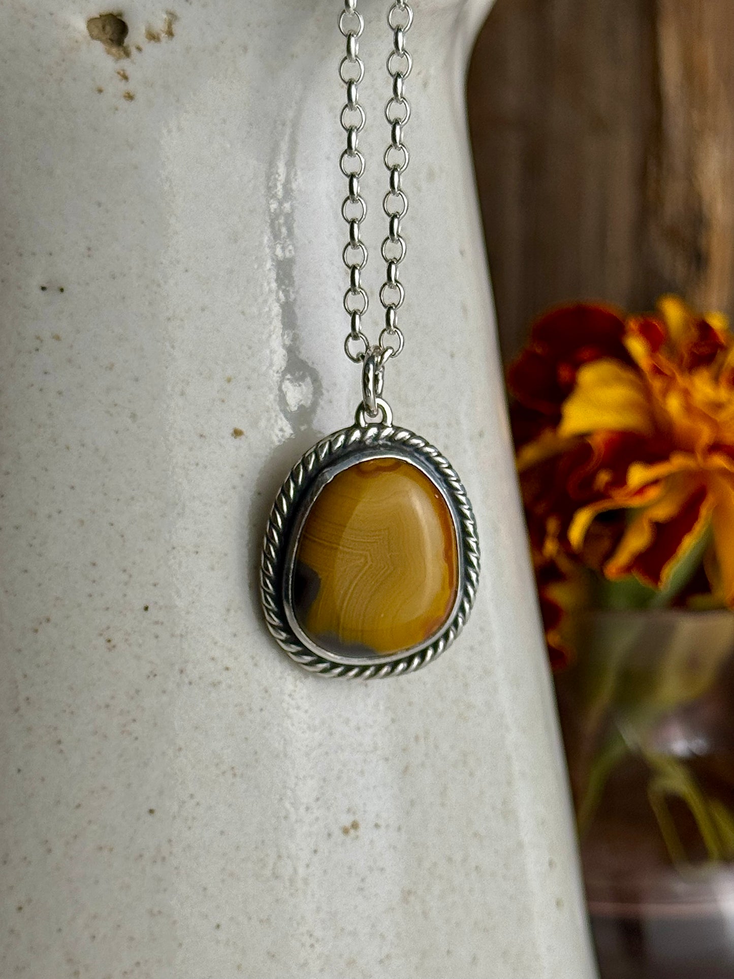 Yellow KY Agate Necklace Twisted Accent