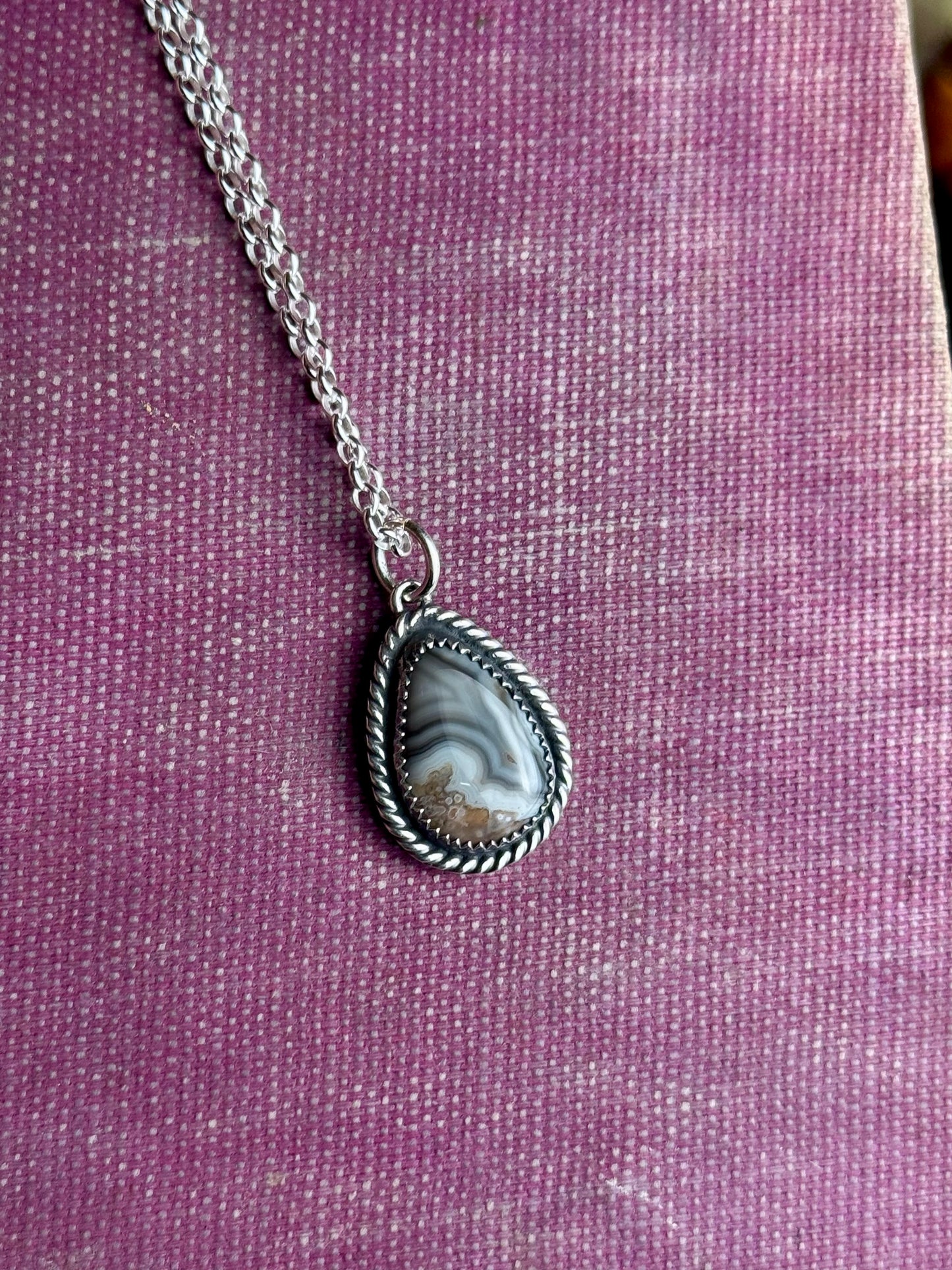 Dainty Grey Kentucky Agate Necklace 18” Chain