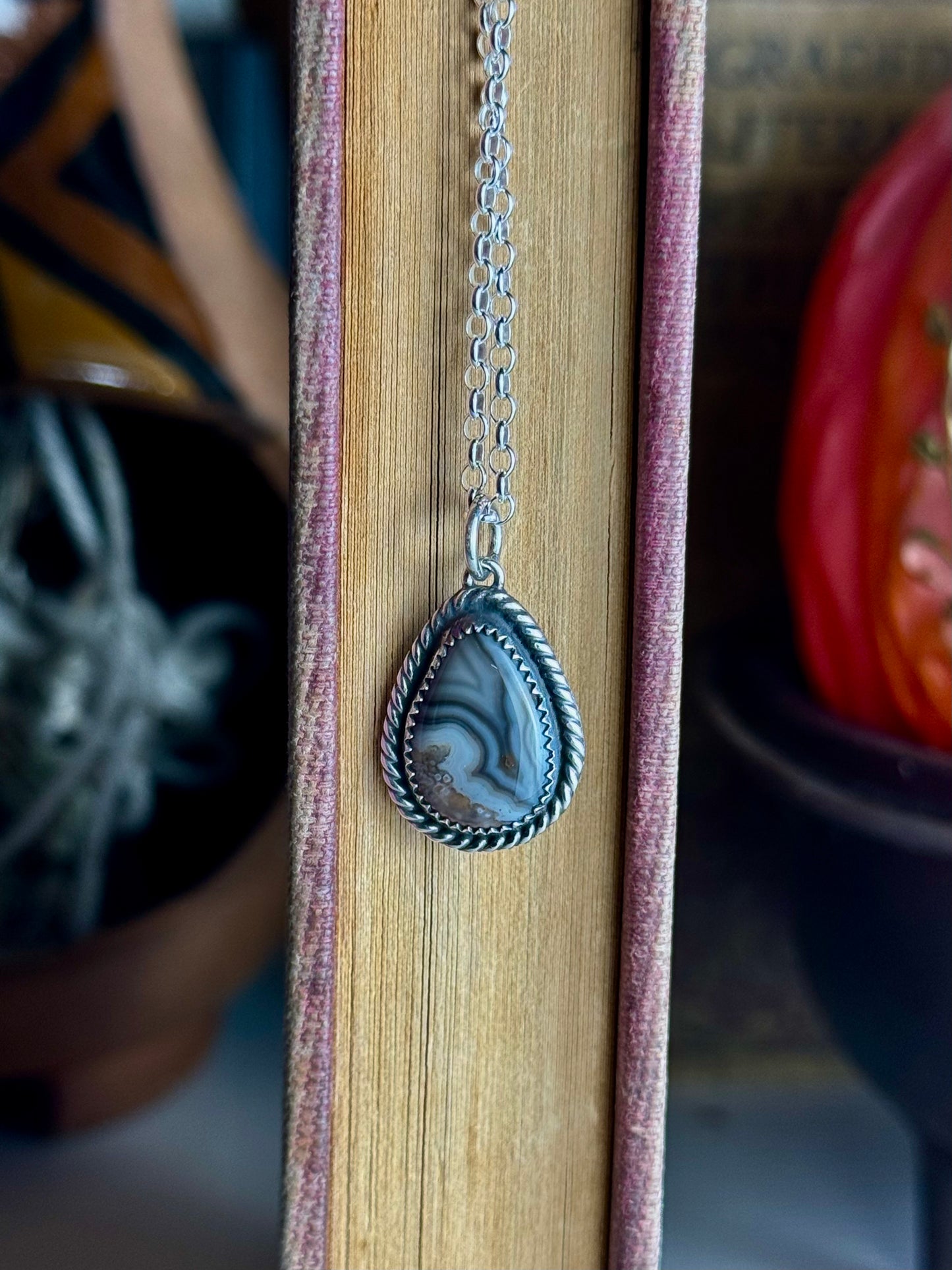 Dainty Grey Kentucky Agate Necklace 18” Chain