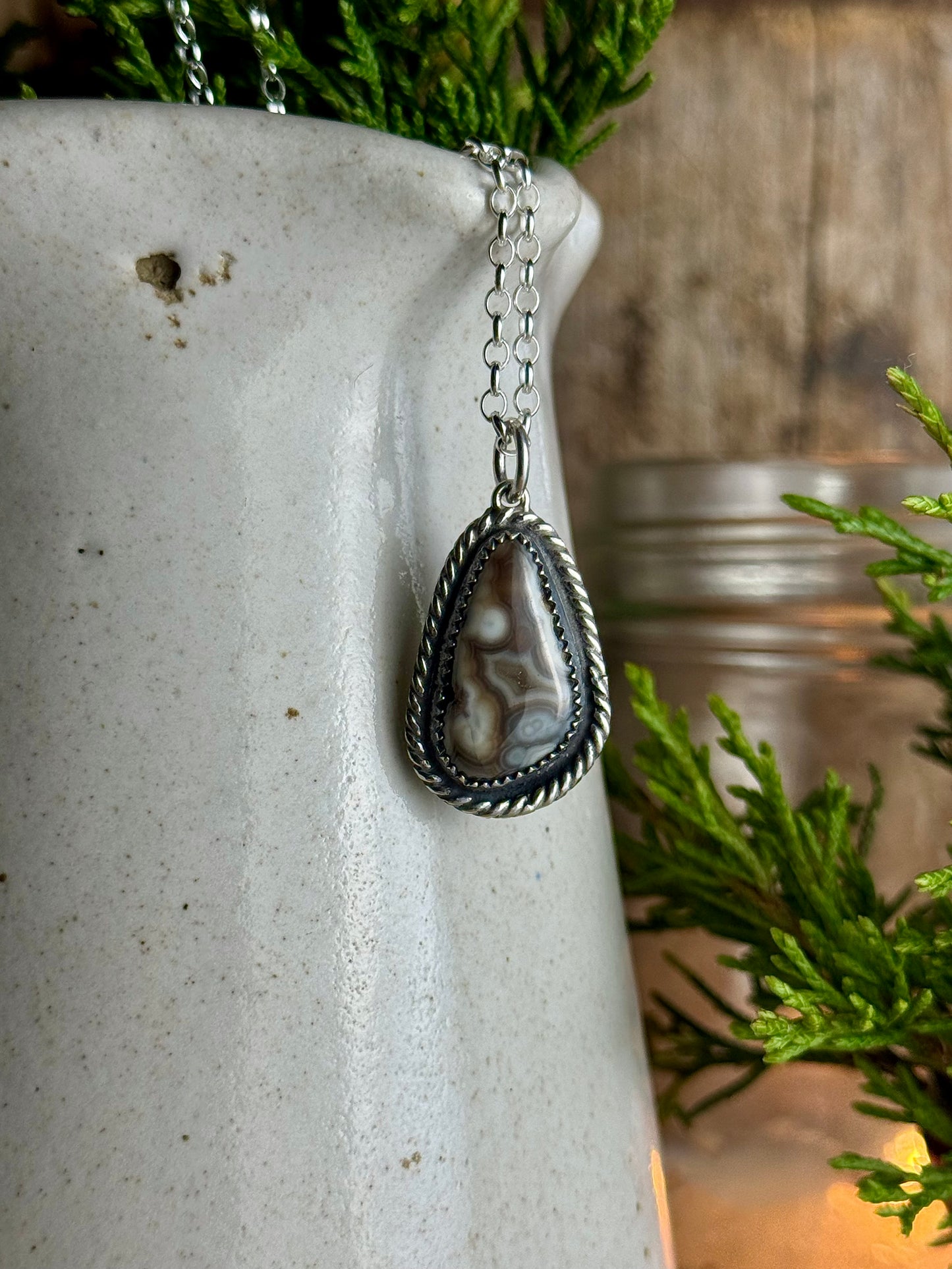 Grey Kentucky Agate Necklace Twisted 18” Chain