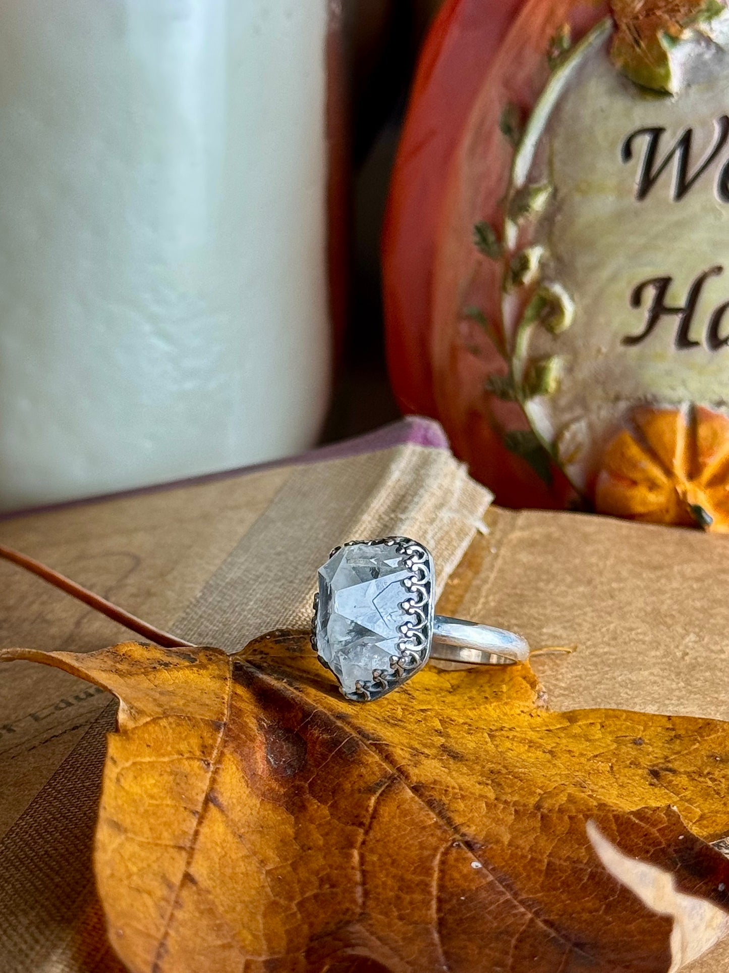 Kentucky Crystal Point Ring