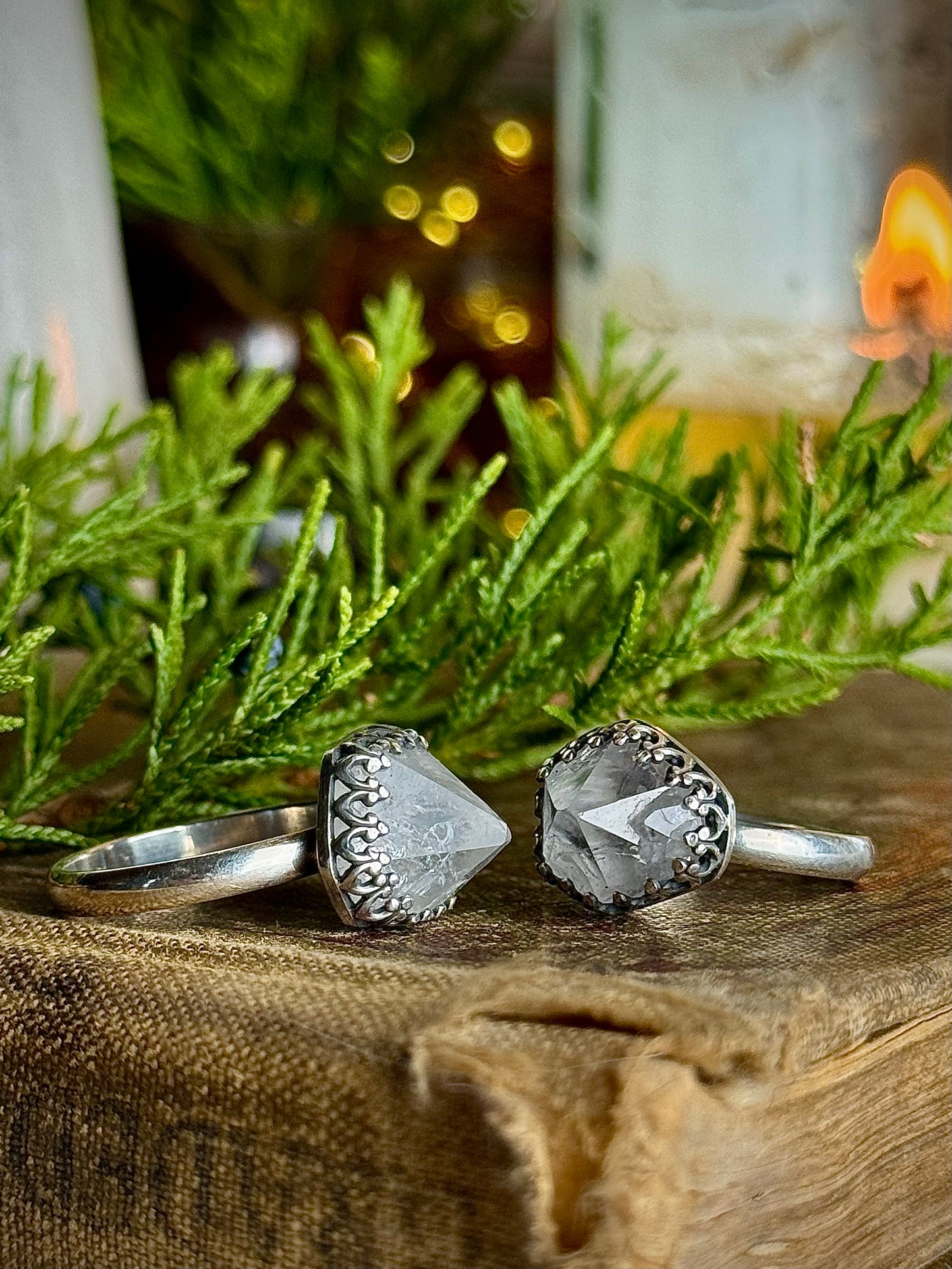 Kentucky Crystal Point Ring