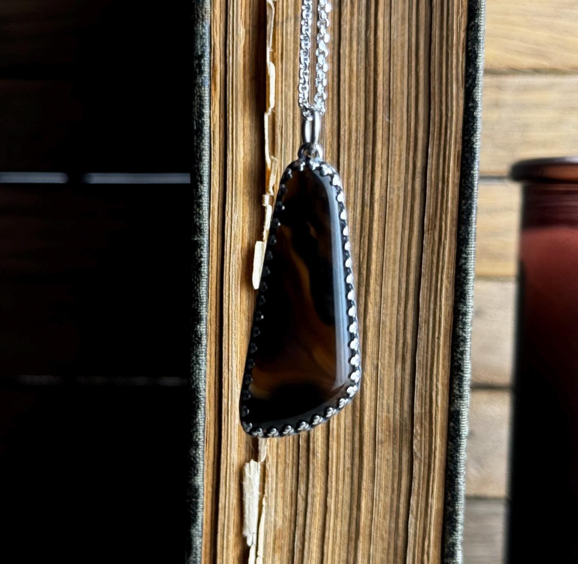 Black Agate Necklace, Agate Necklace, Black Stone Necklace, Wing Necklace, Black Stone Necklace, Natural Stone Necklace, Wing Pendant, Stone